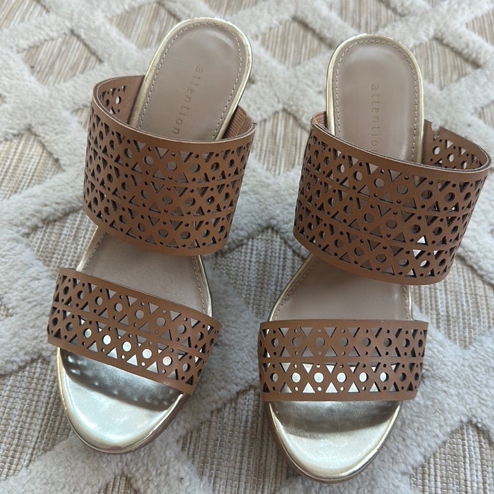 Wedge heels